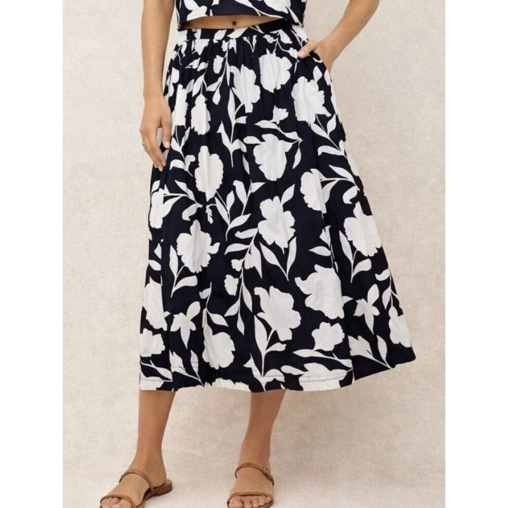 Kate Spade Black and White Floral Circle Skirt Size S